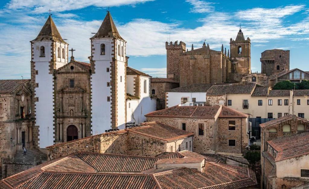 Apartamento Turistico Clavellinas IV Caceres Luaran gambar